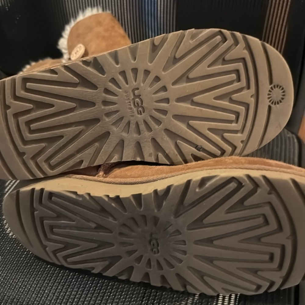 Ugg Boot - image 2